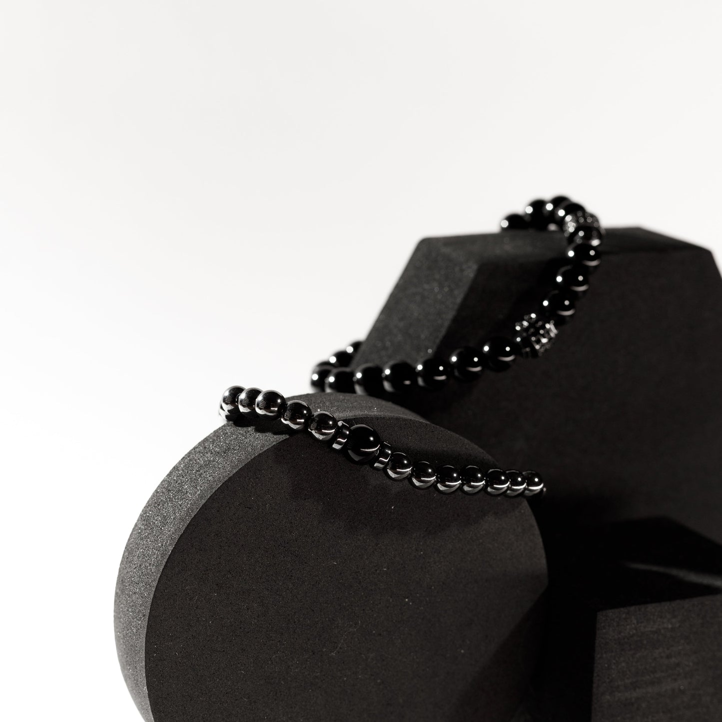 Zestaw bransoletek „Lawa” z czarną cyrkonią, styl premium, MANNOR