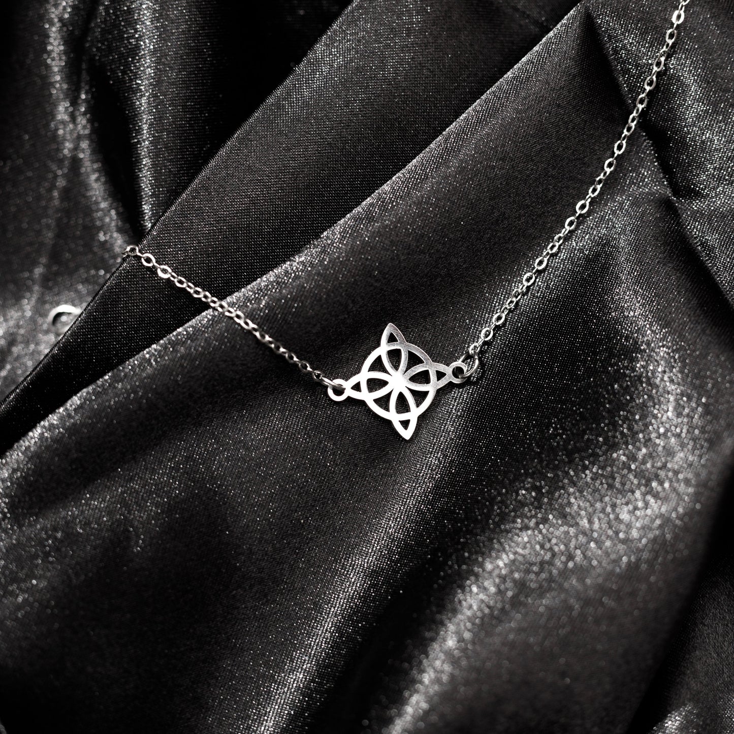 Bransoletka-amulet „Węzeł Czarownicy”, geometryczny wzór, stal nierdzewna, MANNOR