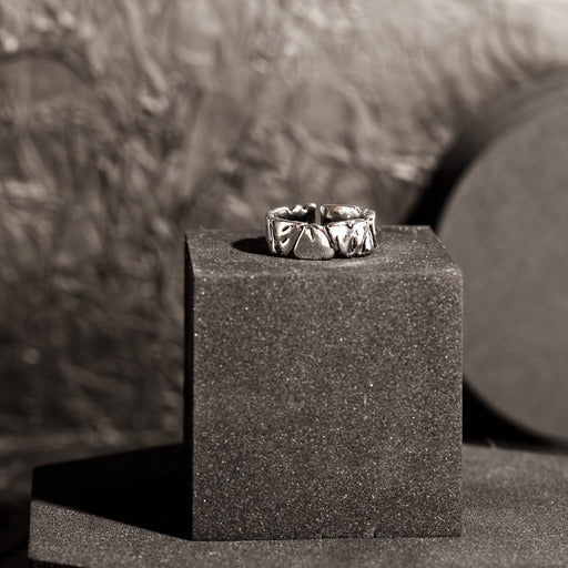 Srebrny stalowy pierścionek męski „Klin”, stal nierdzewna, MANNOR